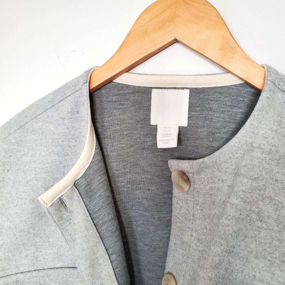 H&M Shacket - Picture 4 of 10